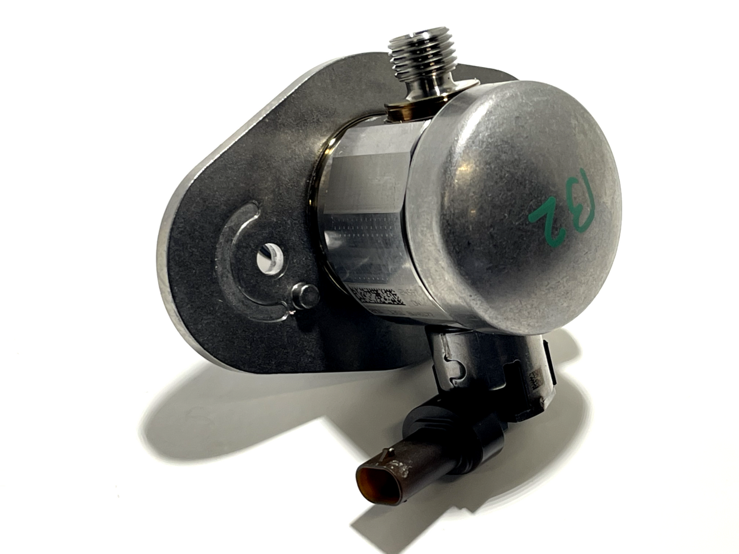 7501977