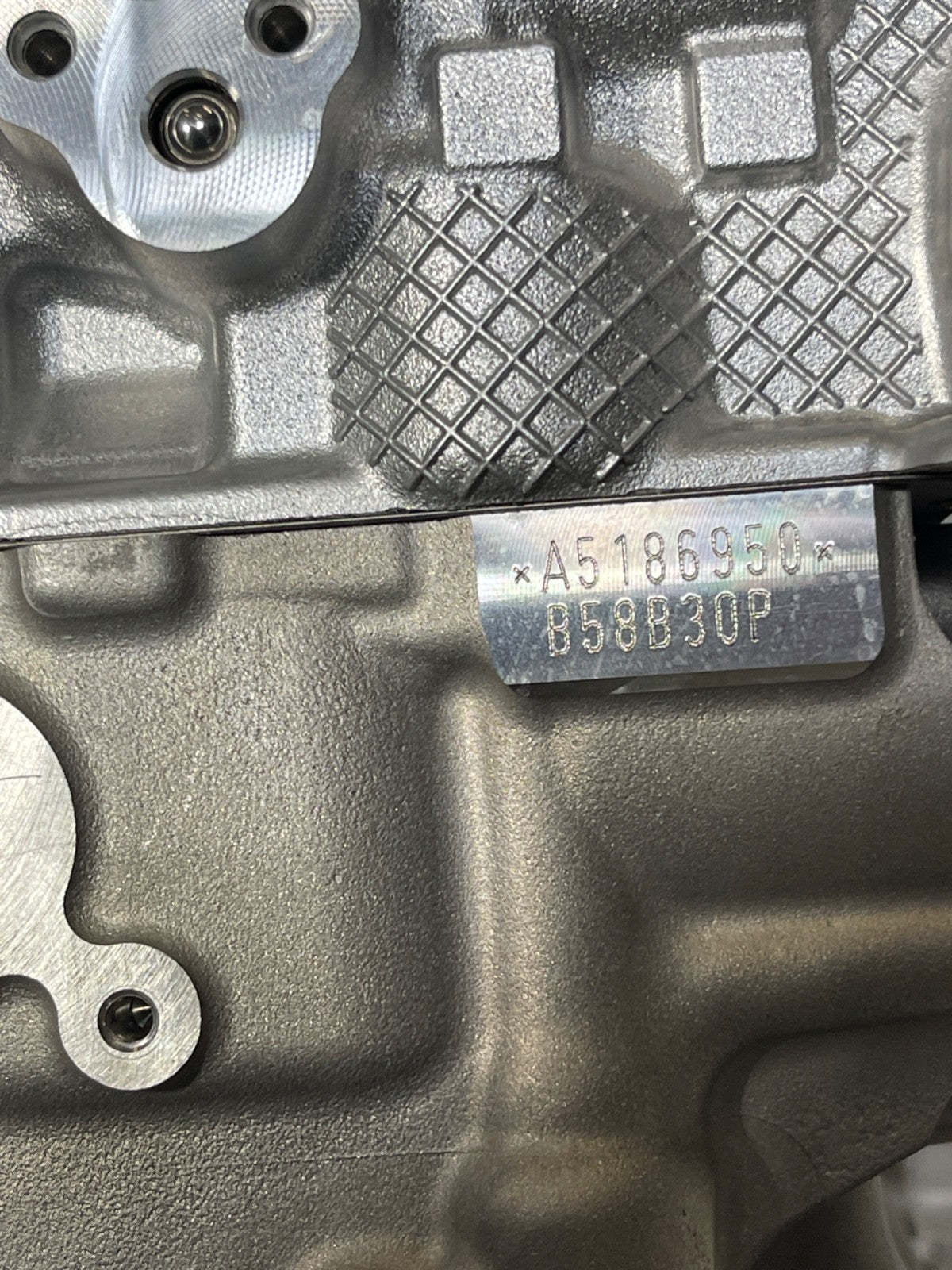 7658514