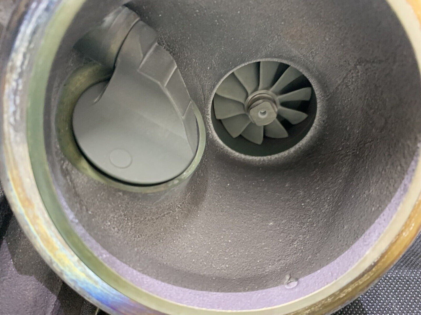 9845812 Turbo Turbolader mit Abgaskrümmer MGT2056