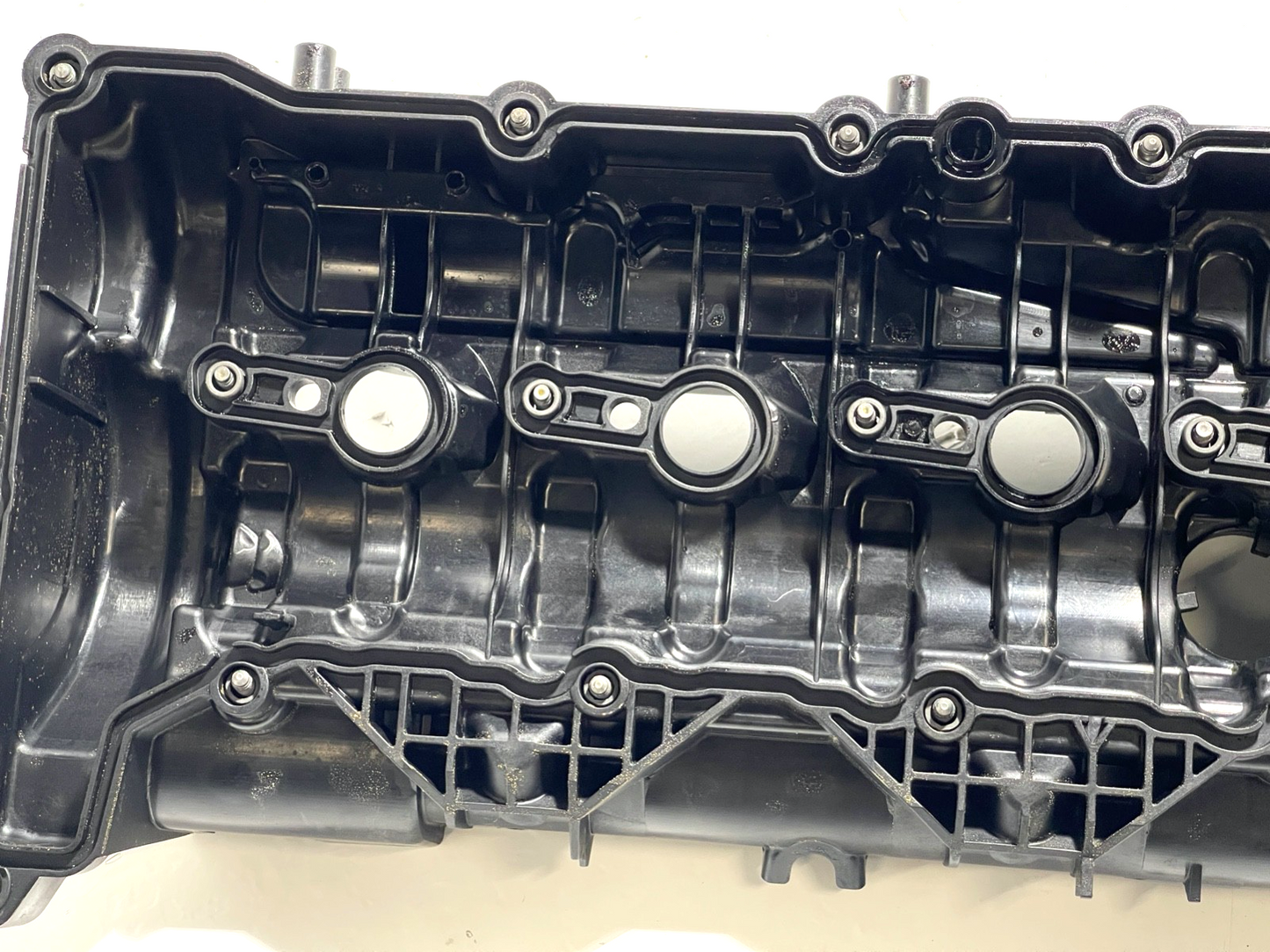 7695131