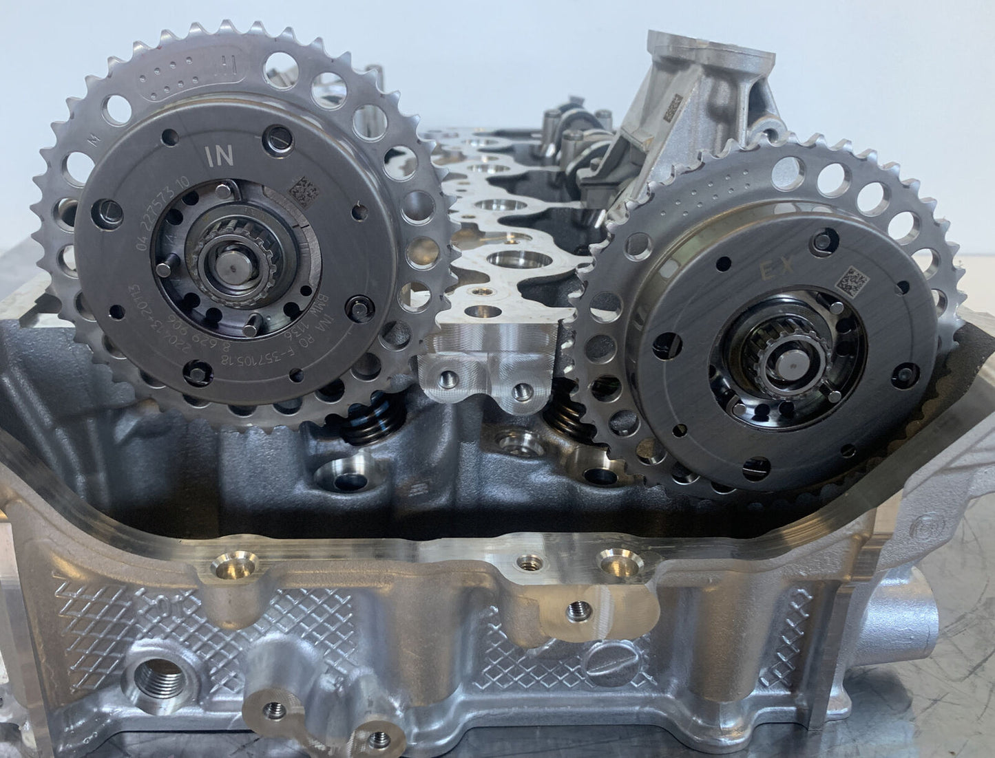 Zylinderkopf BMW Zylinderkopfhaube Nockenwellen Nockenwellen Steller B46A20B