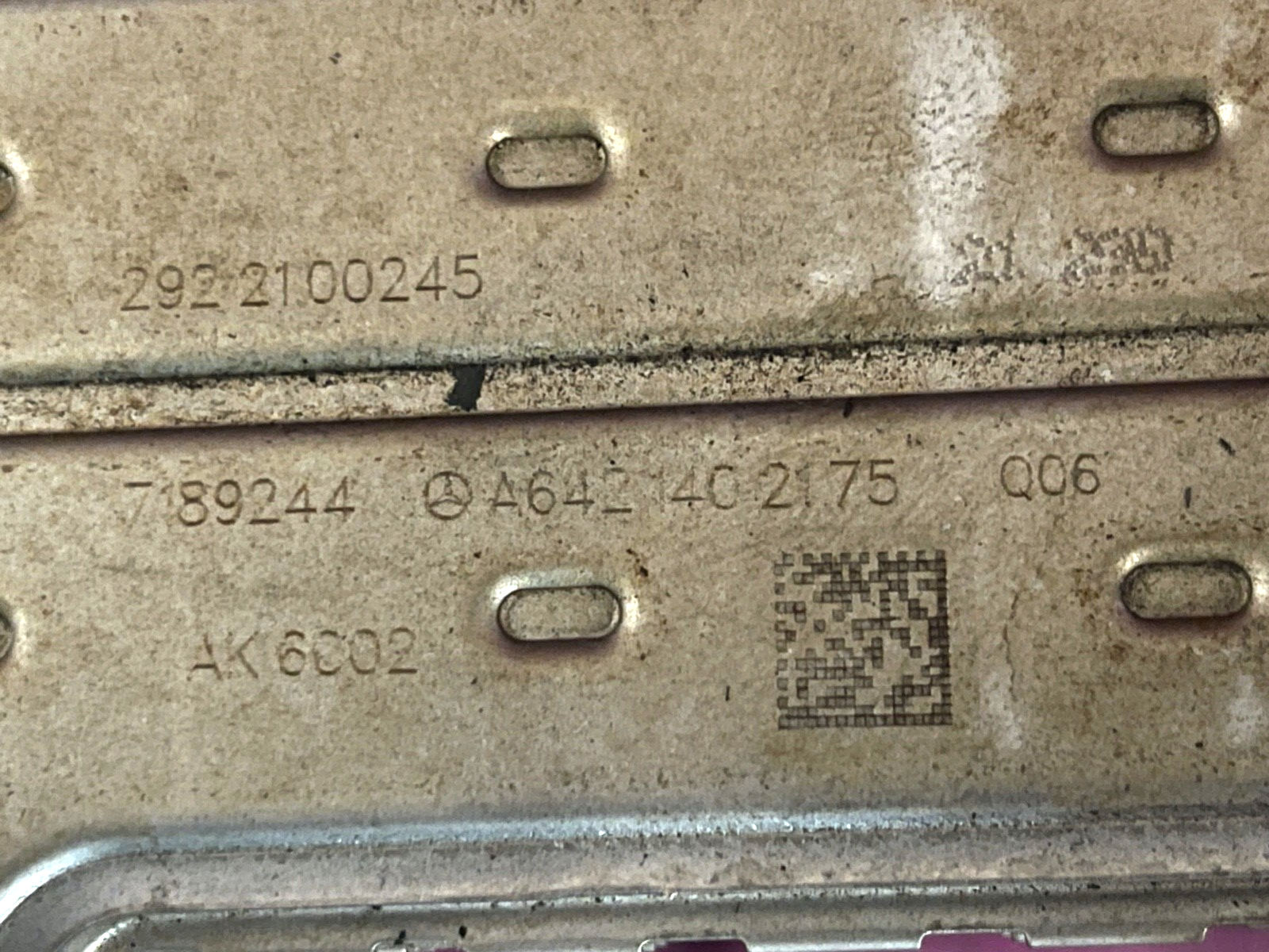 7589238