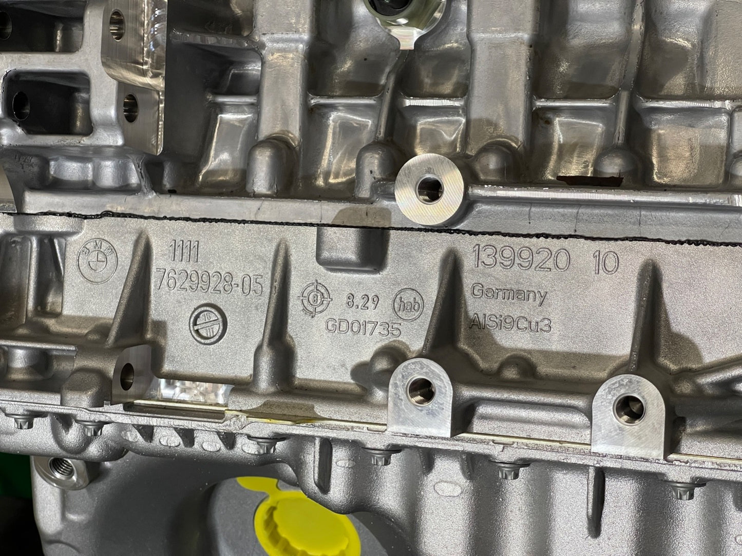 7625261