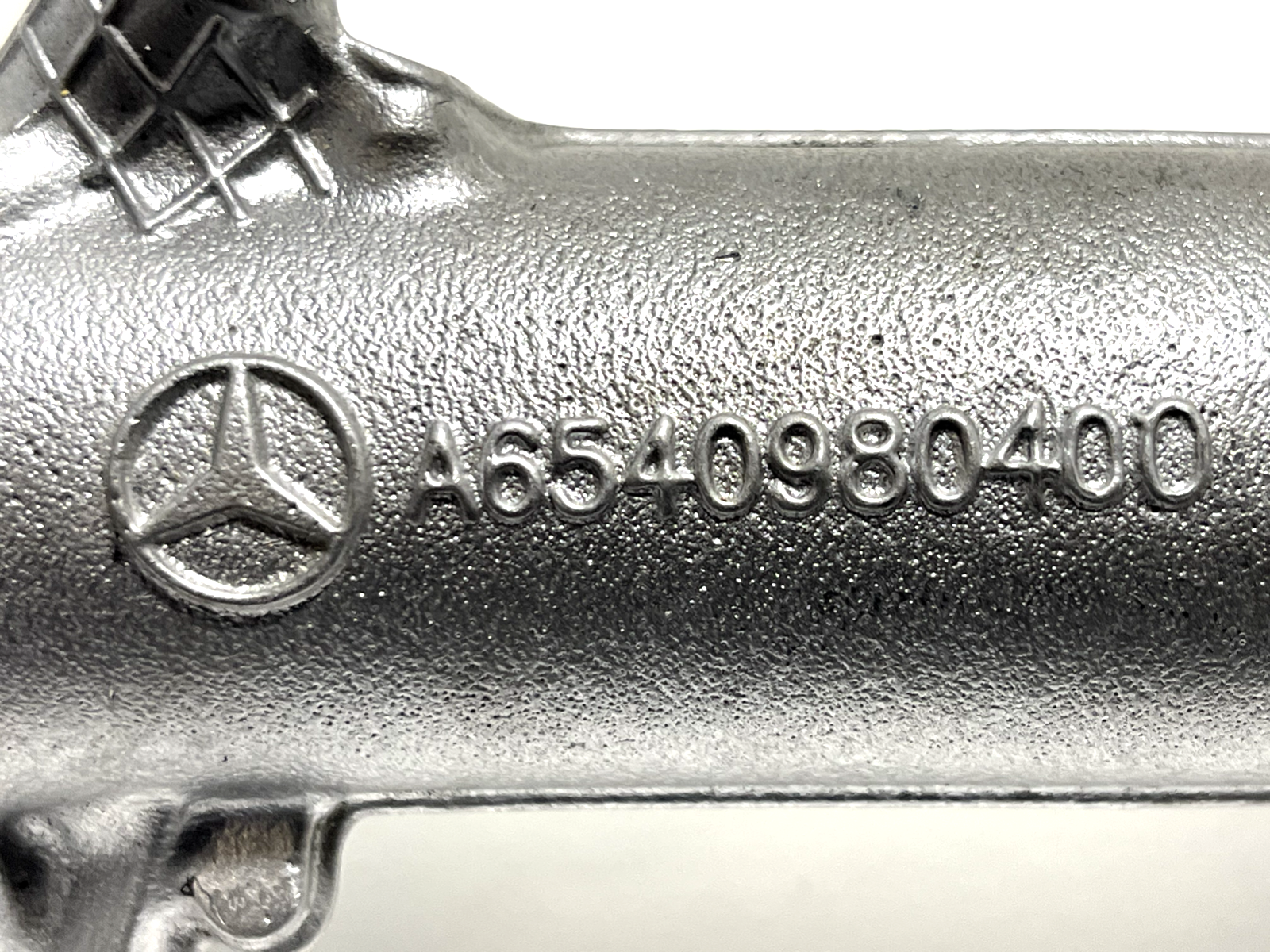 6916033
