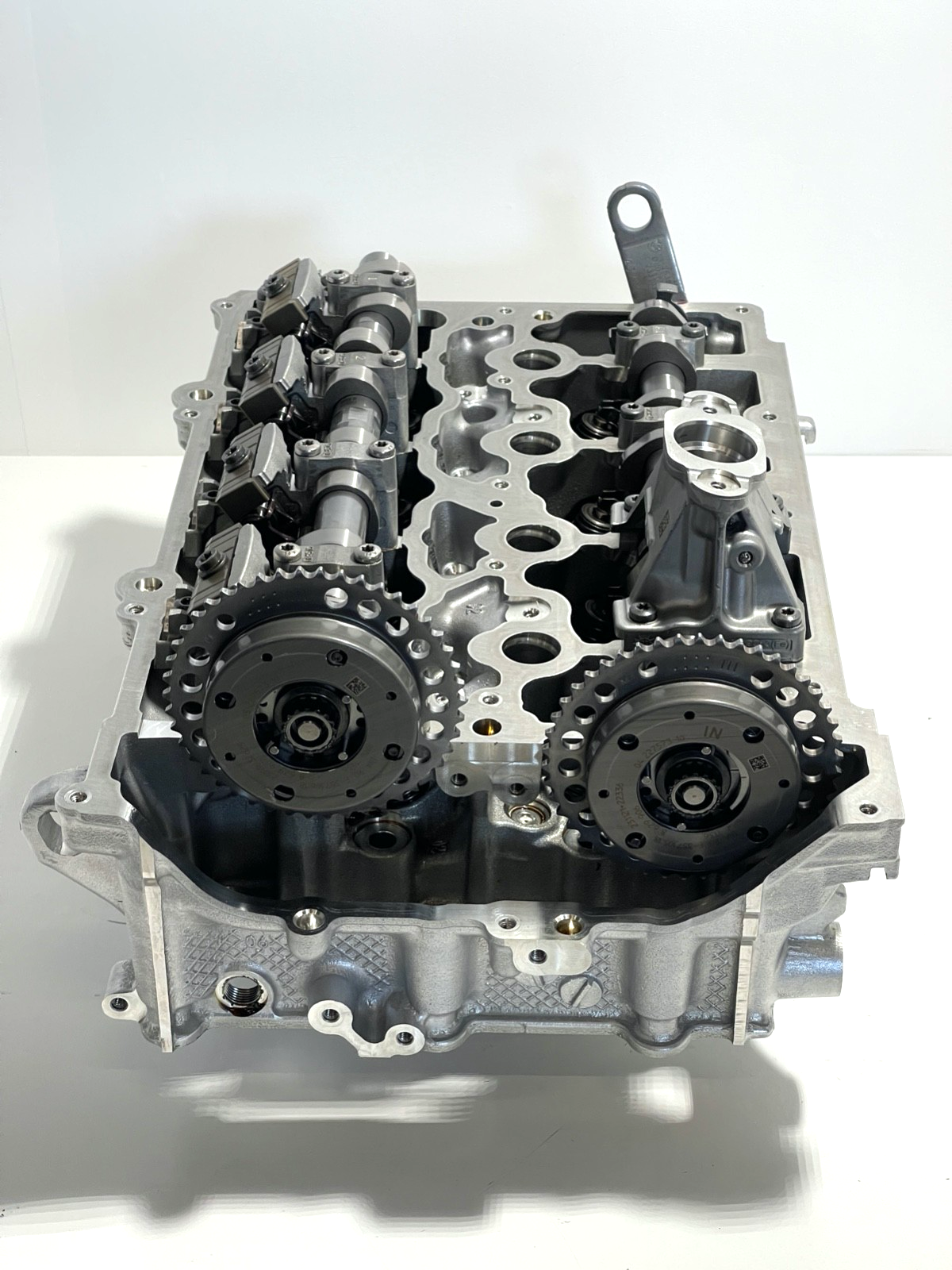 7633438