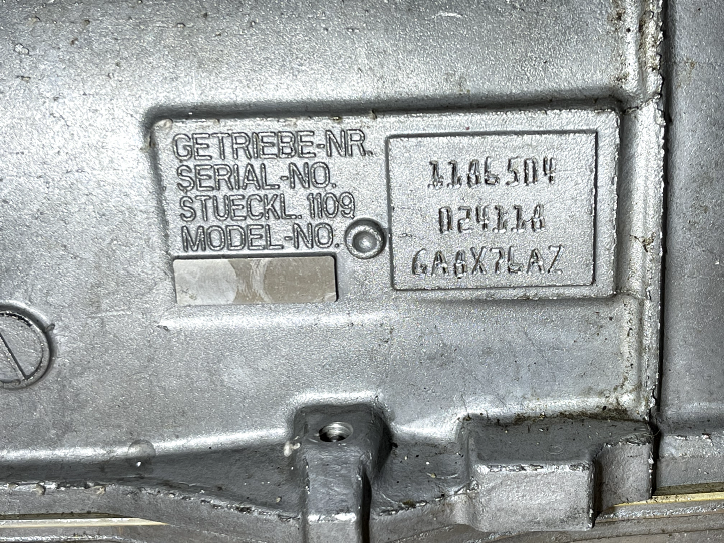 6186137