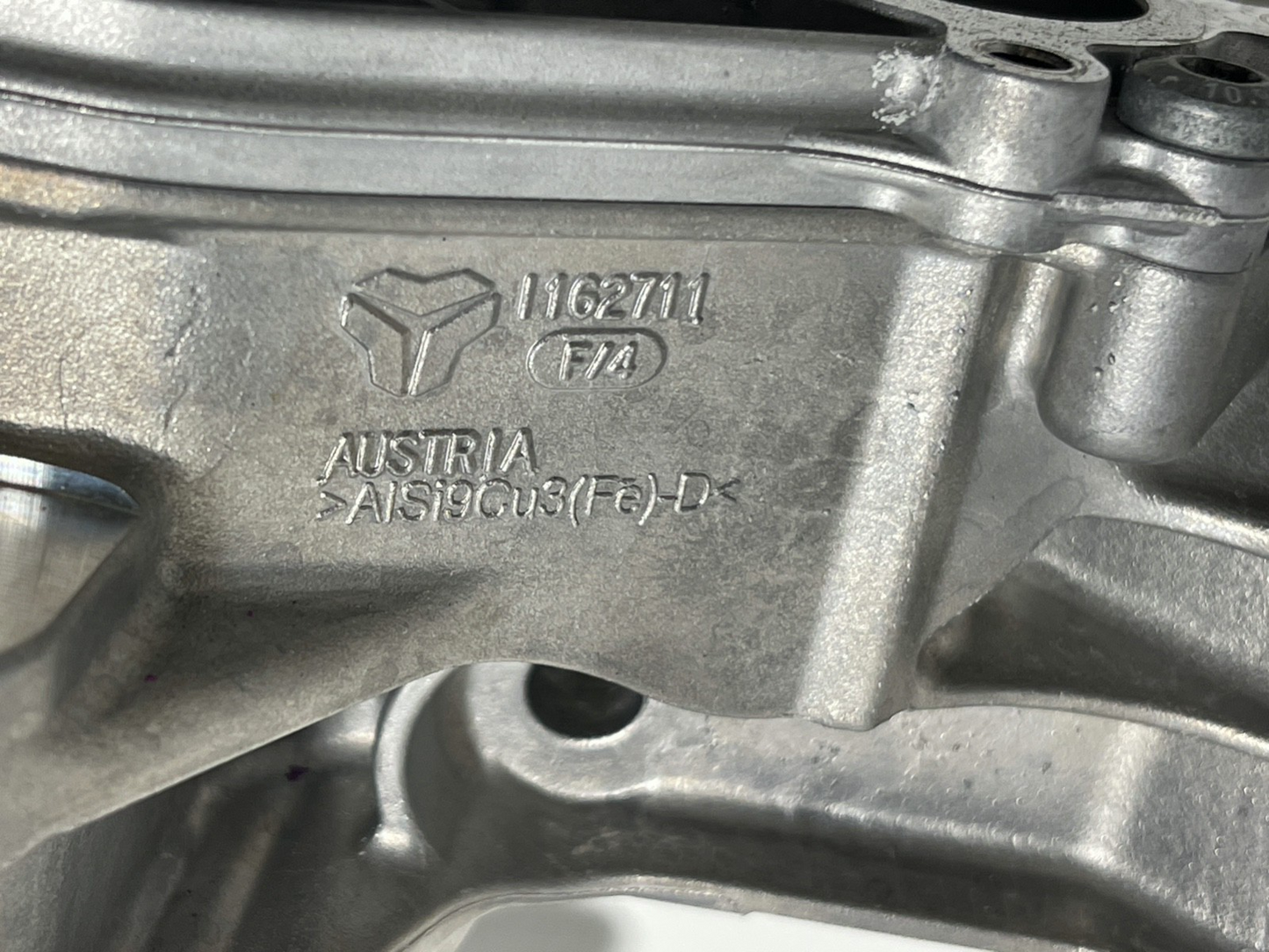 7635561