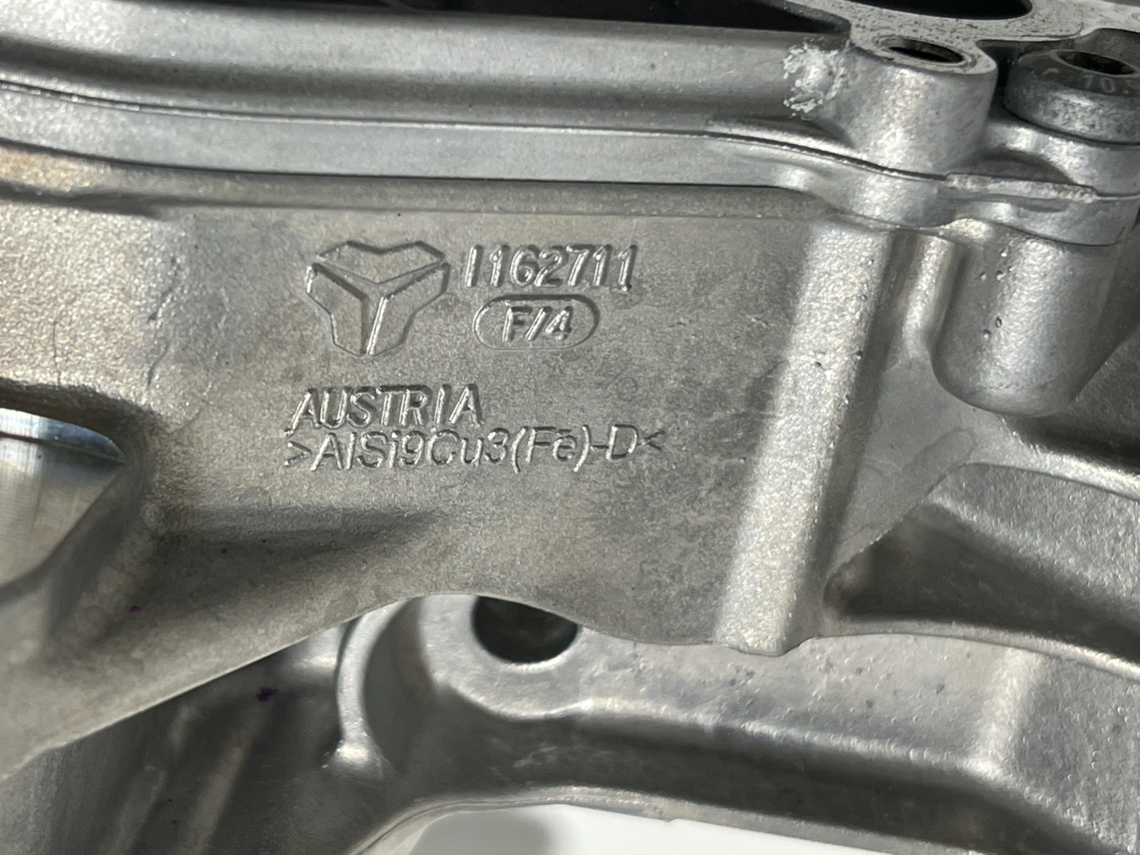 7635561