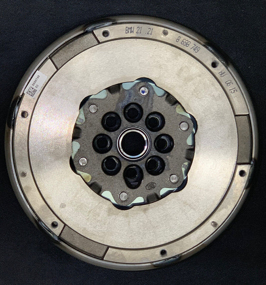 8698749 Zweimassen Schwungrad ZMS Kupplung OEM BMW Original Neuwertig