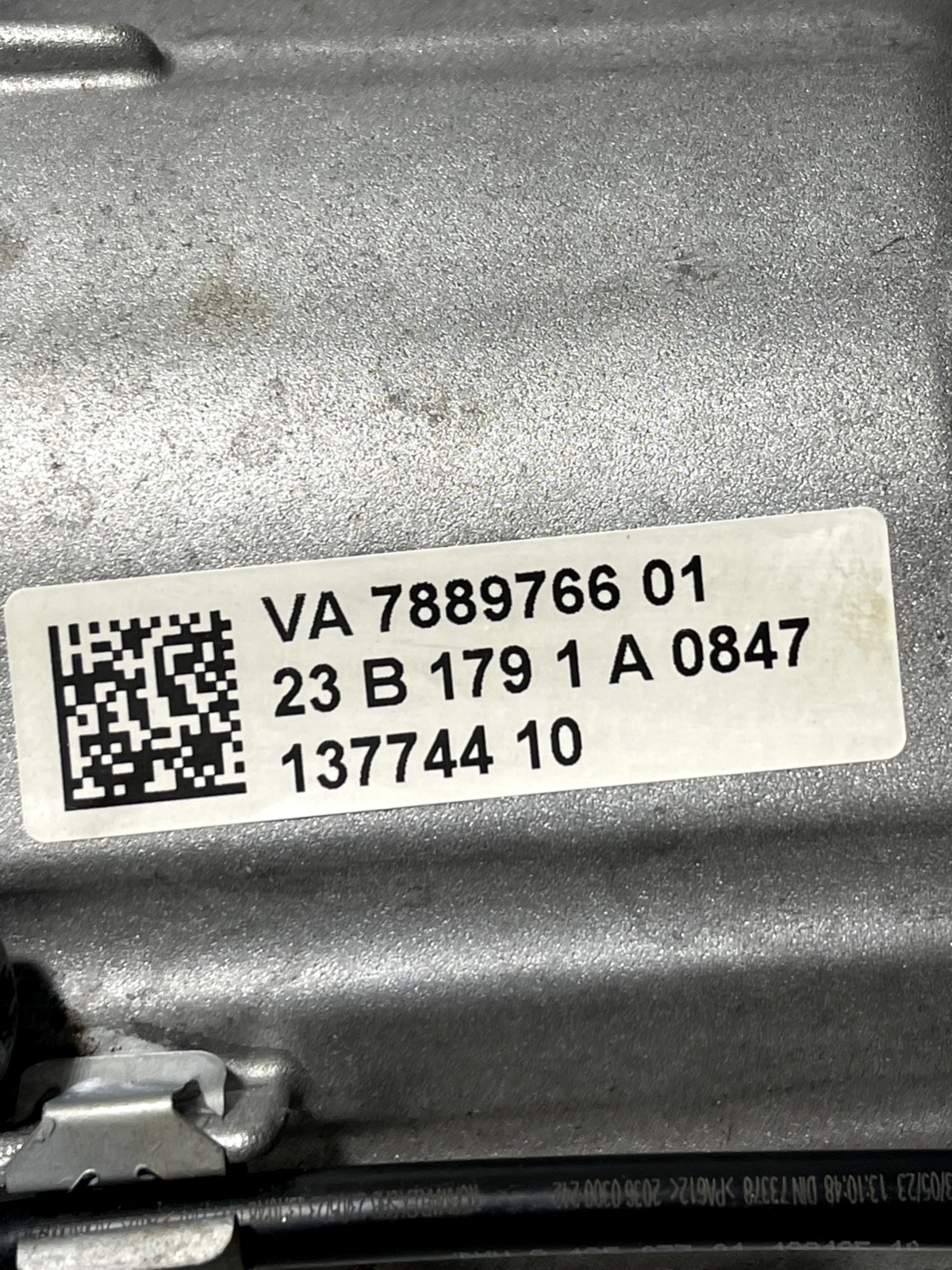 6186152